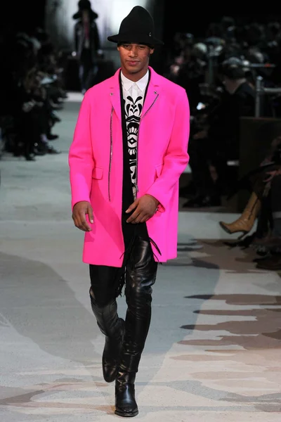 Look 34